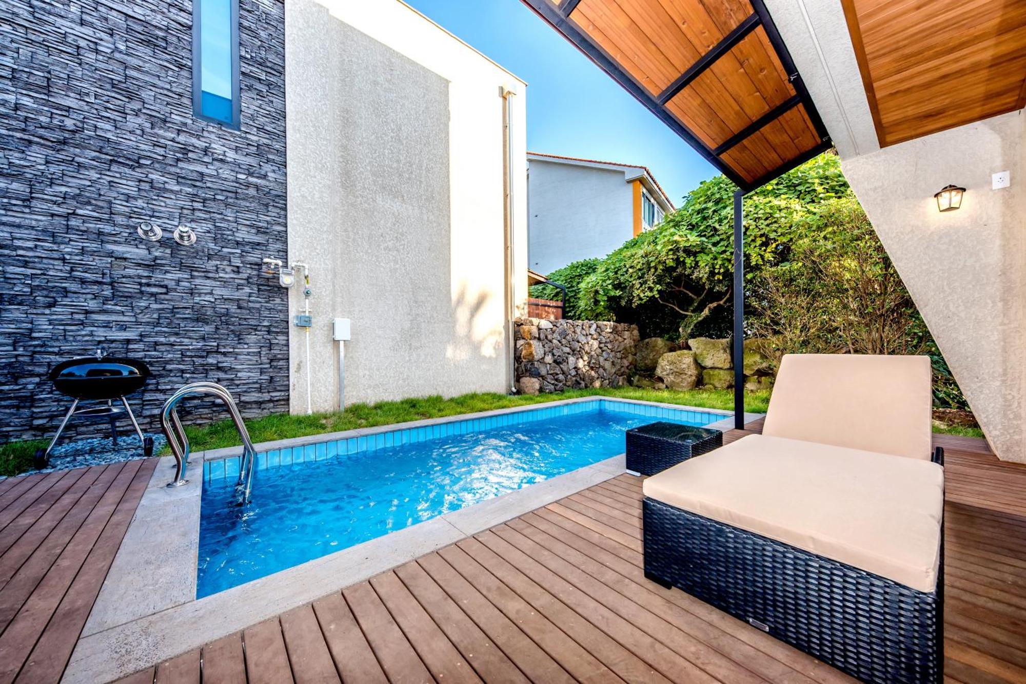 Arts Spa&Poolvilla Jeju Exterior photo