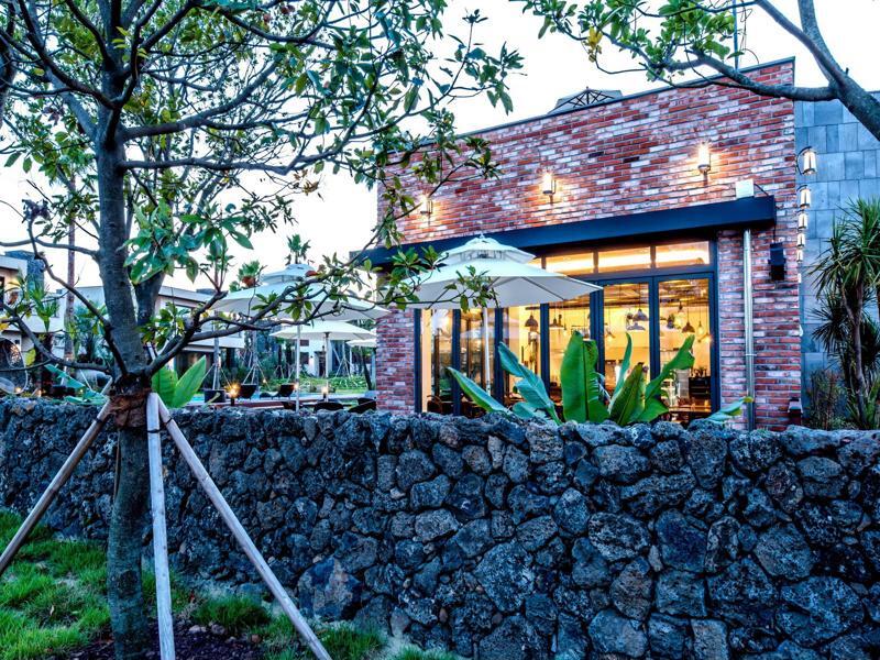 Arts Spa&Poolvilla Jeju Exterior photo