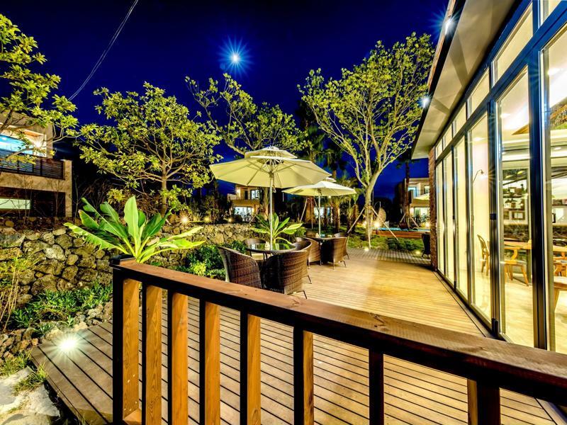Arts Spa&Poolvilla Jeju Exterior photo